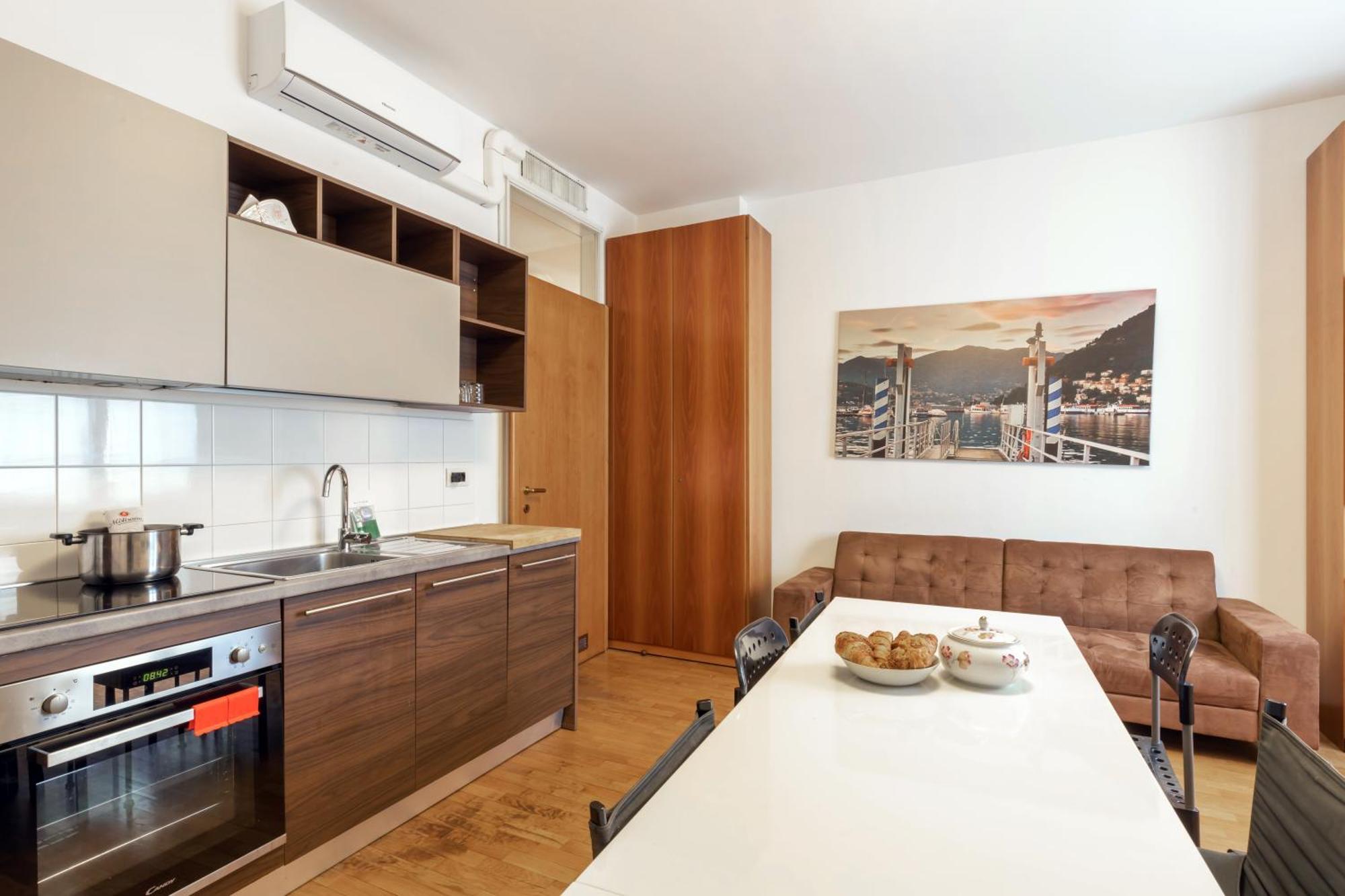 Joivy Apartments By The Lake Комо Экстерьер фото
